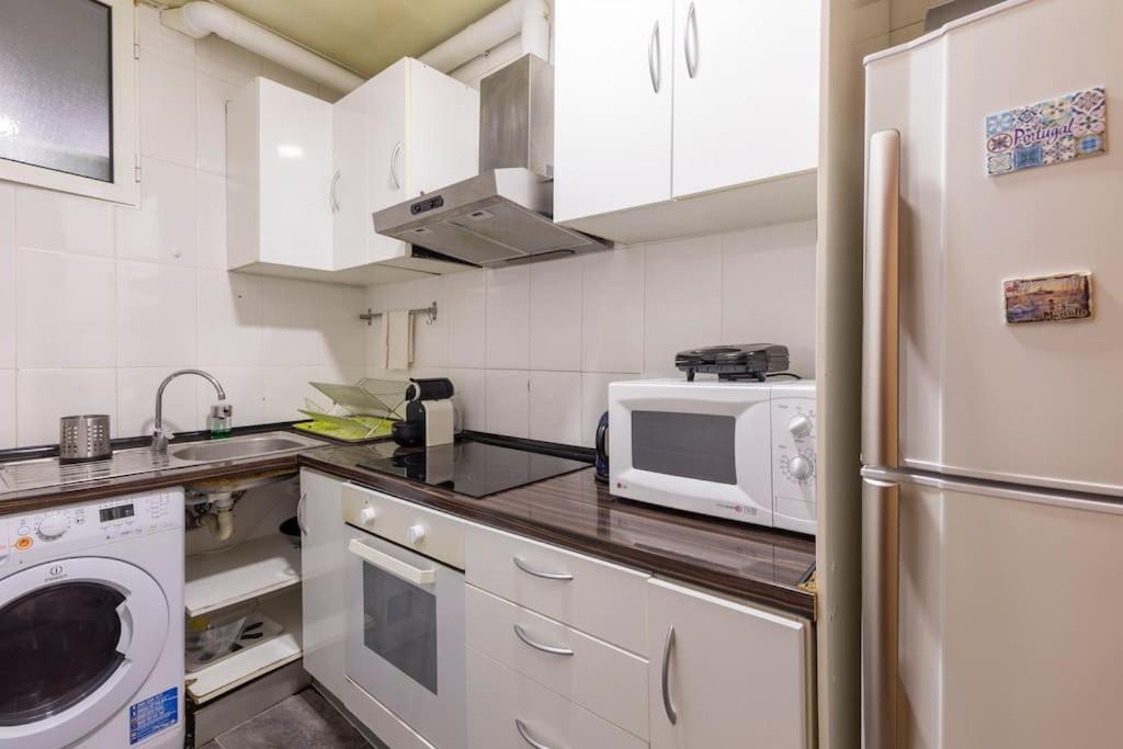 Subway Station Apartment Near Camp Nou L’Hospitalet de Llobregat Zewnętrze zdjęcie