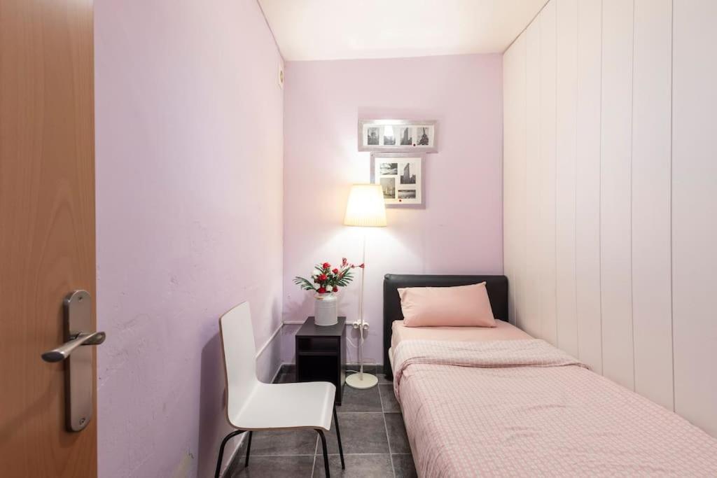 Subway Station Apartment Near Camp Nou L’Hospitalet de Llobregat Zewnętrze zdjęcie
